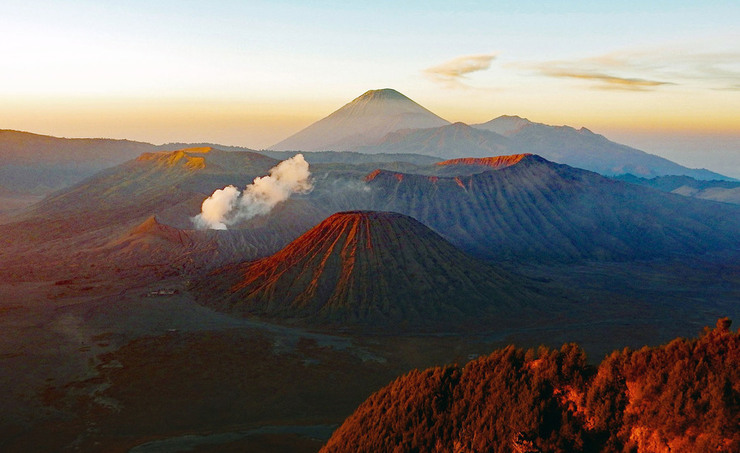 Острова, вулканы и эффектные пейзажи