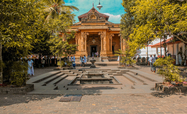 Древние храмы