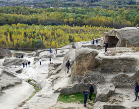 Карстовые пещеры