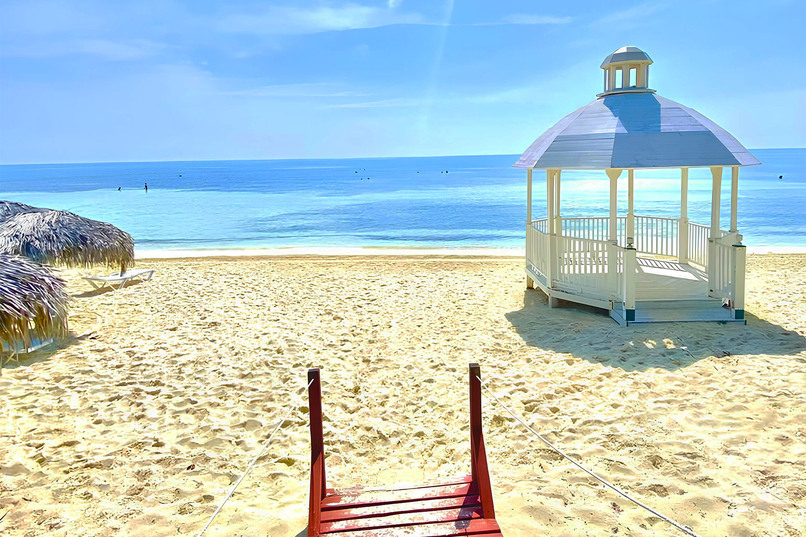 Пляж отеля Brisas Santa Lucia в Камагуэе