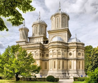 Бухарест